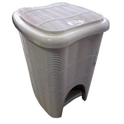 PATTUMIERA A PED. GIUNCO LT.20 BEIGE